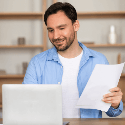 A client using specialized translation services in Florida for notarized Legal Documents, ensuring accuracy and compliance.